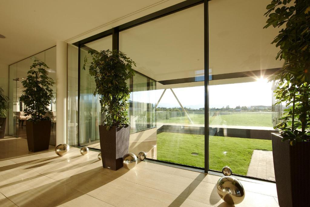 Mt Hotel Zeltweg Exterior photo